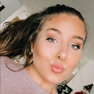 Meet your Posher, Ariel